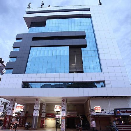 Hotel Classique Rajkot Exterior foto