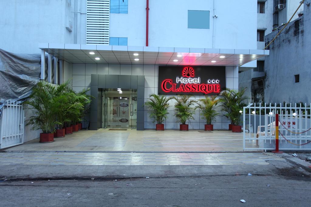 Hotel Classique Rajkot Exterior foto