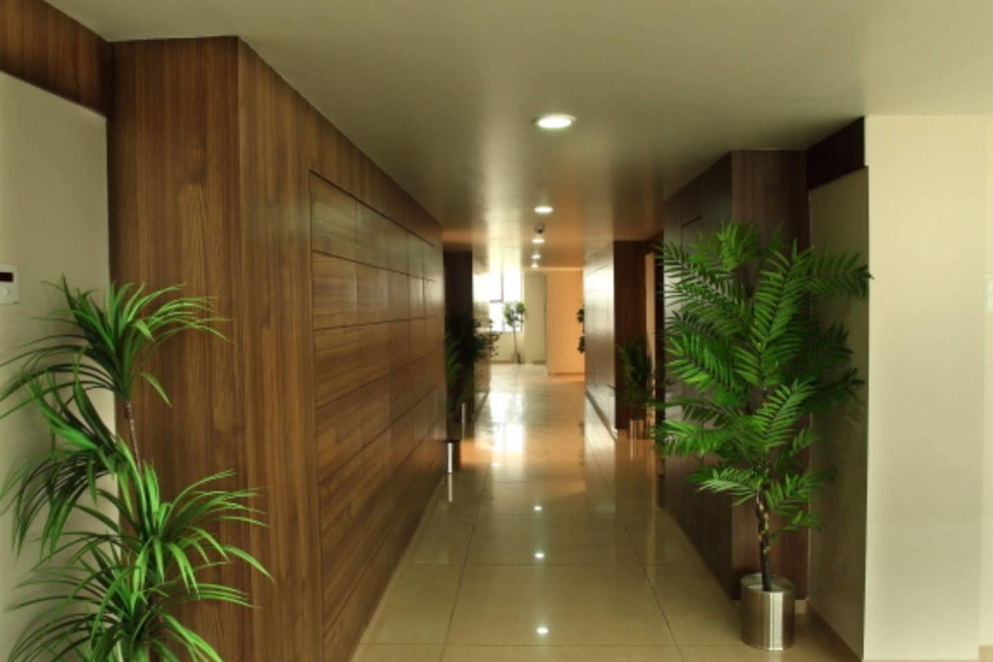 Hotel Classique Rajkot Exterior foto